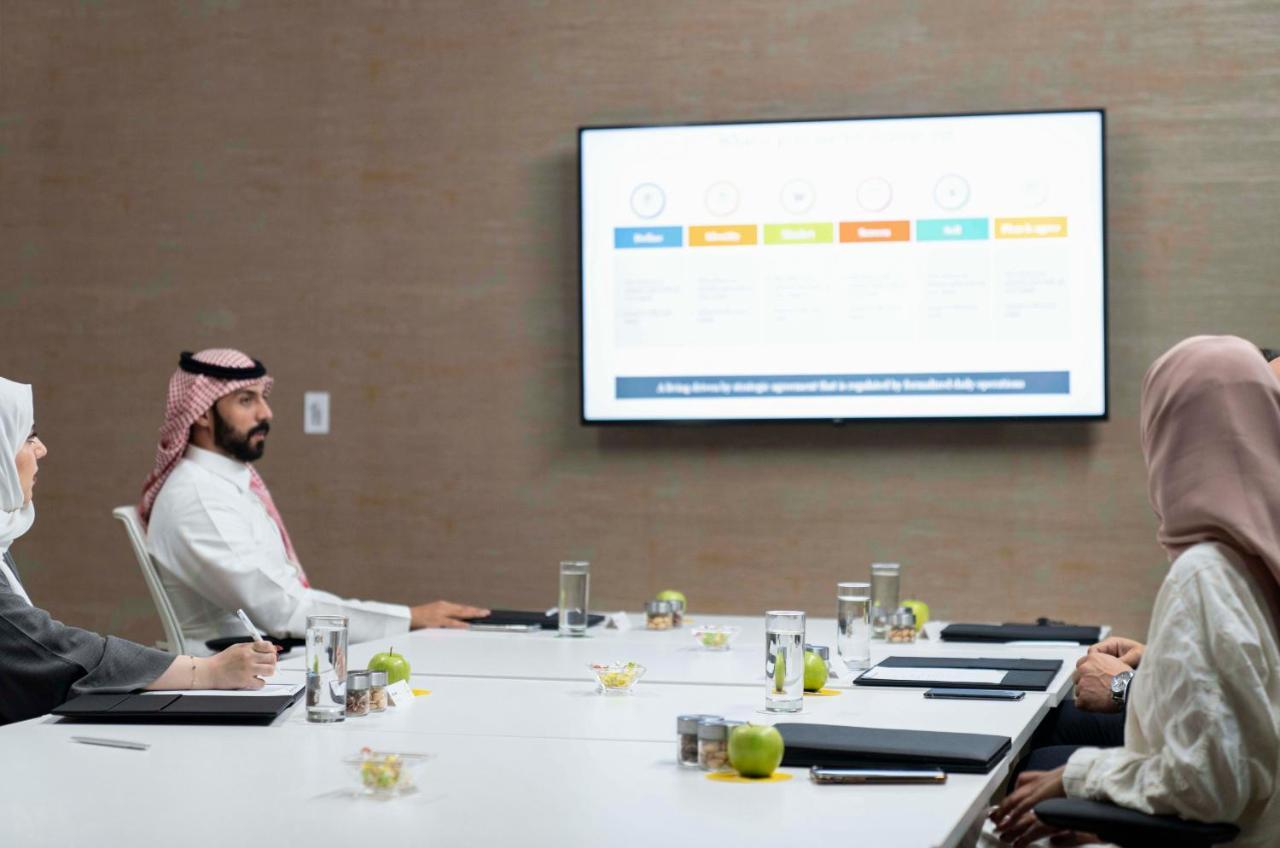 Holiday Inn & Suites Al Jubail By Ihg Al Fanatir Exteriör bild