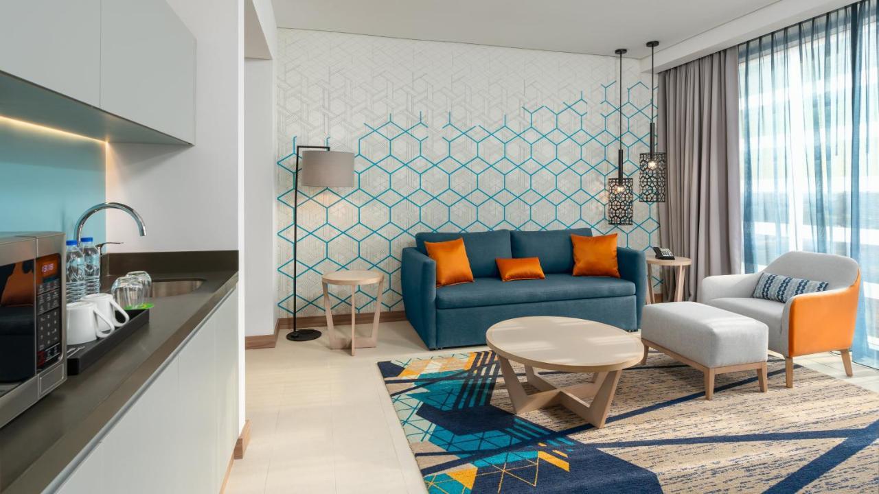 Holiday Inn & Suites Al Jubail By Ihg Al Fanatir Exteriör bild
