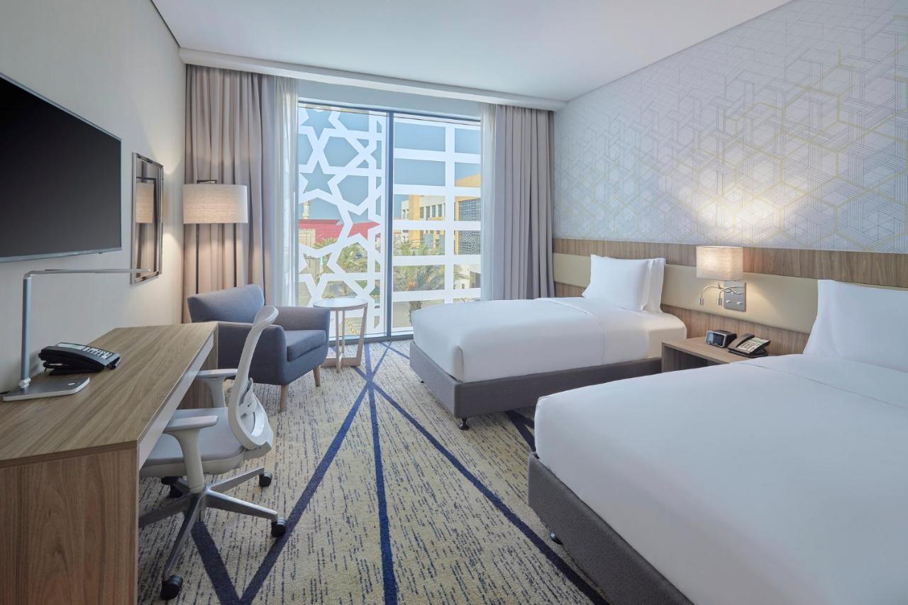 Holiday Inn & Suites Al Jubail By Ihg Al Fanatir Exteriör bild