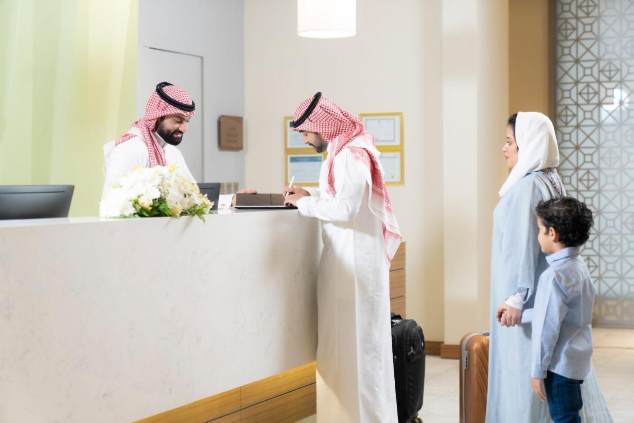 Holiday Inn & Suites Al Jubail By Ihg Al Fanatir Exteriör bild