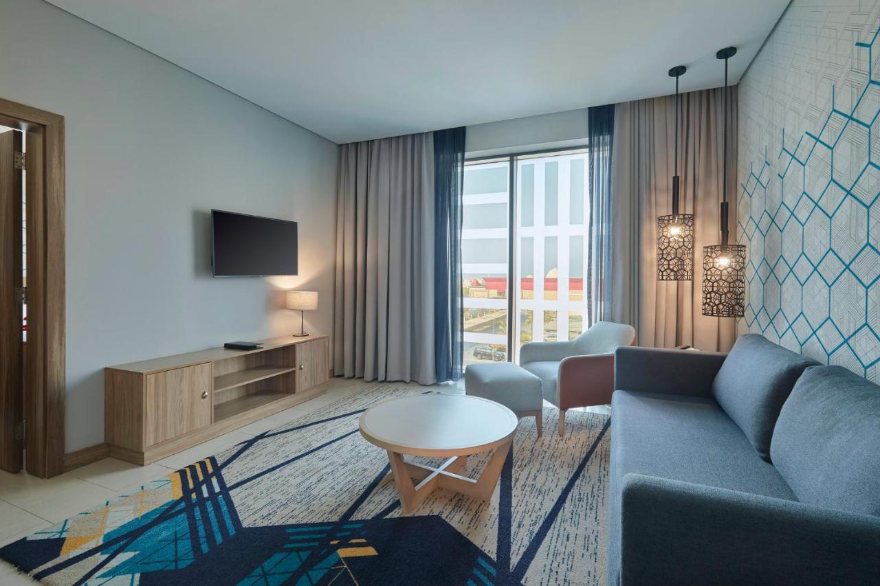 Holiday Inn & Suites Al Jubail By Ihg Al Fanatir Exteriör bild